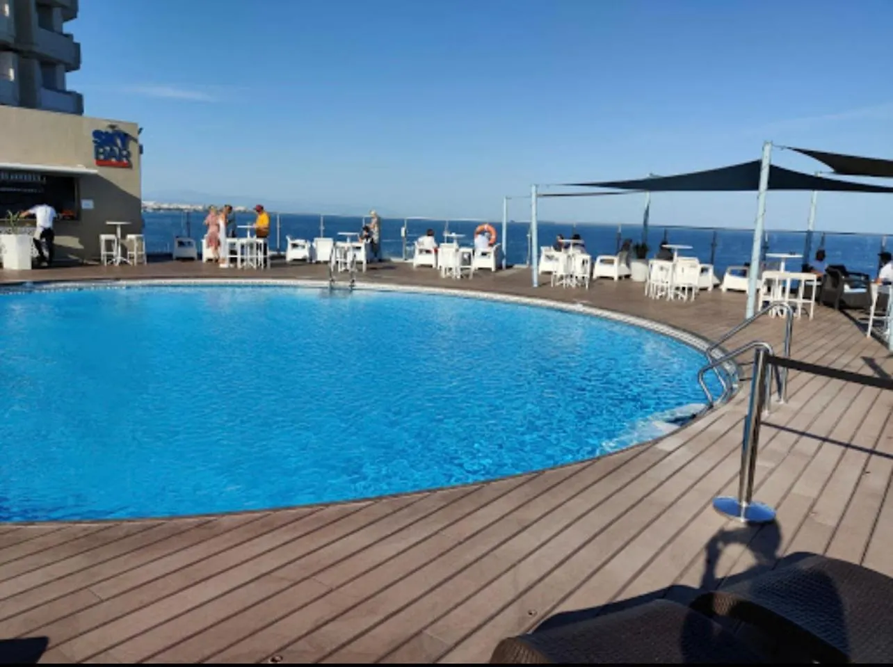 Sunny Beachside Retreat With Mountain And Sea Views Fuengirola Apartment